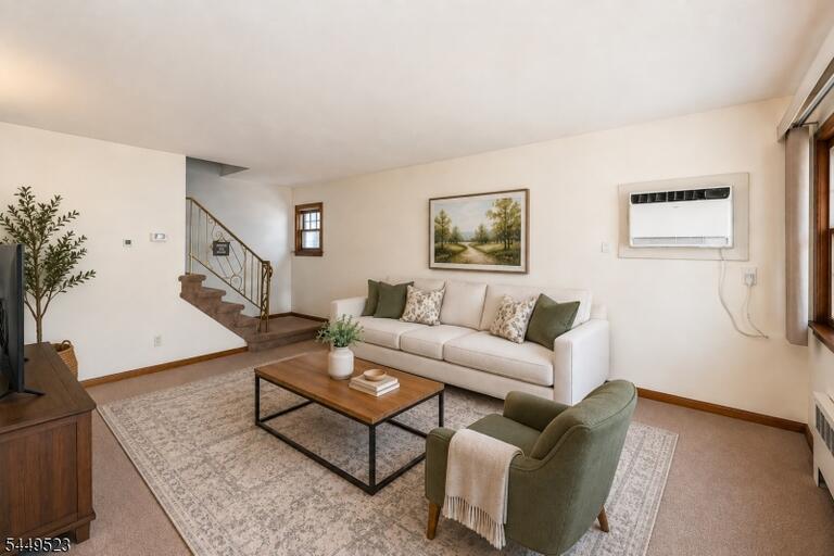 Property listing MLS 4048535 photo 5