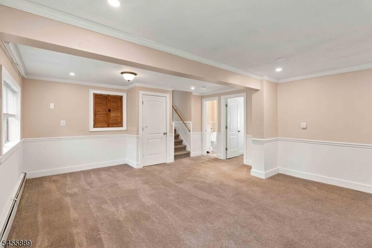 Property listing MLS 4048587 photo 12