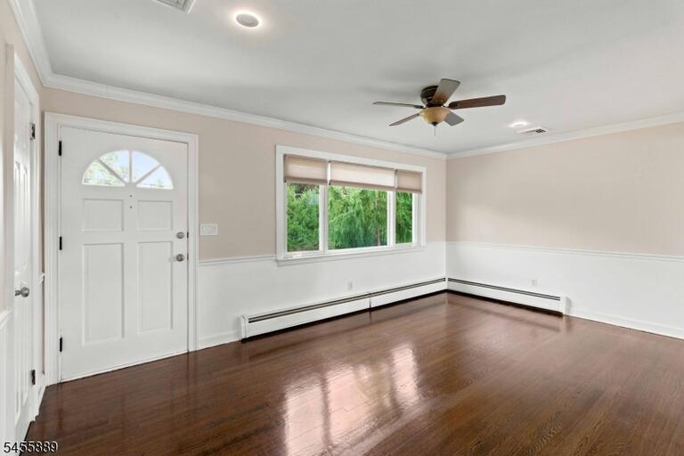 Property listing MLS 4048587 photo 6