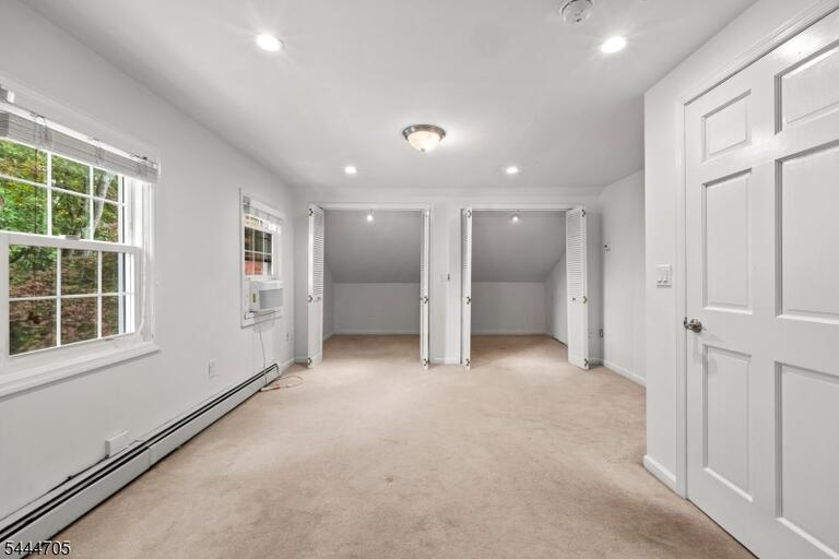 Property listing MLS 4048594 photo 16