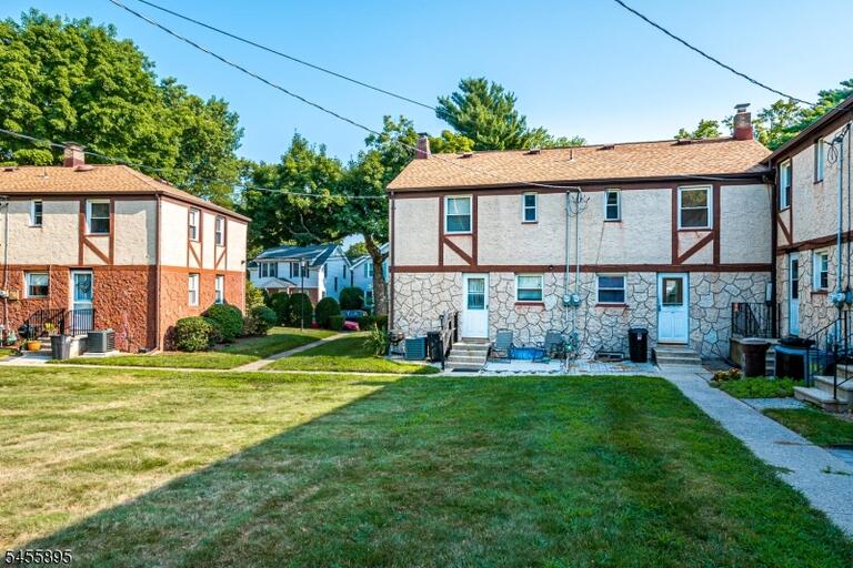 Property listing MLS 4048595 photo 37