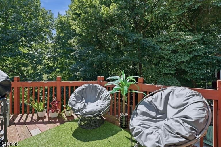 Property listing MLS 4048597 photo 24