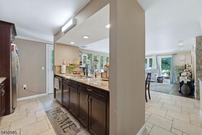 Property listing MLS 4048597 photo 7
