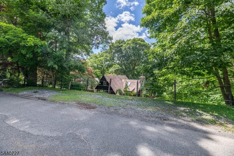 Property listing MLS 4048608 photo 42