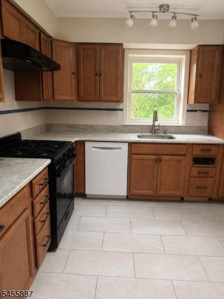 Property listing MLS 4048613 photo 3