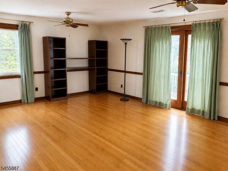 Property listing MLS 4048613 photo 5