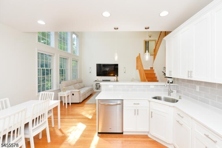 Property listing MLS 4048617 photo 11