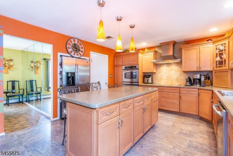 Property listing MLS 4048627 photo 8
