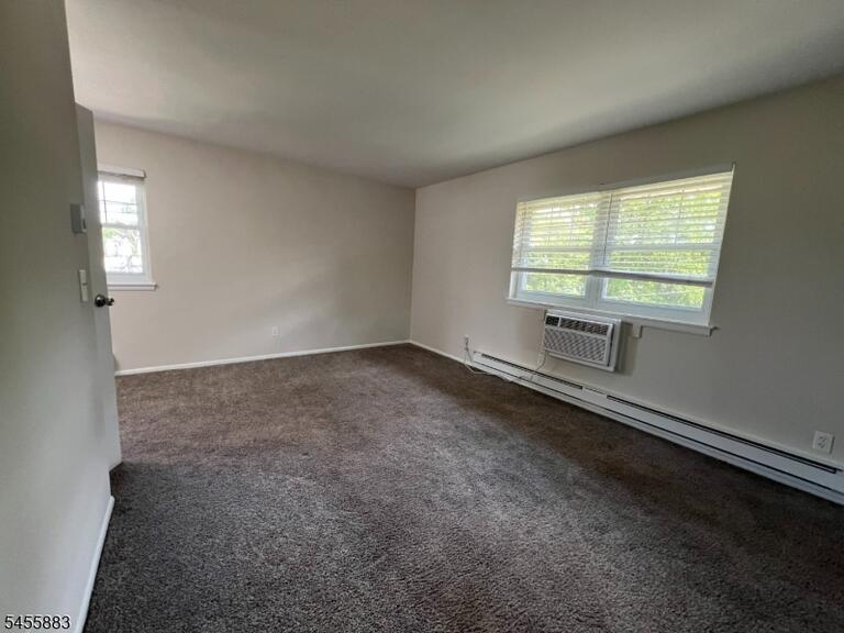 Property listing MLS 4048641 photo 5