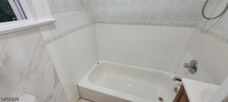 Property listing MLS 4048649 photo 7