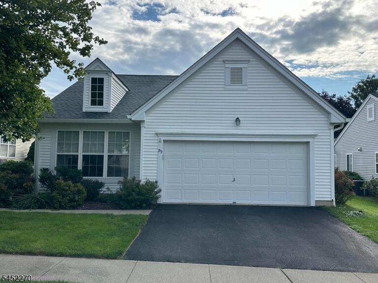Property listing MLS 4048672 photo 1