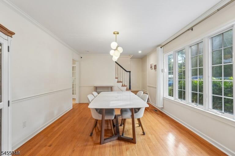 Property listing MLS 4048675 photo 10