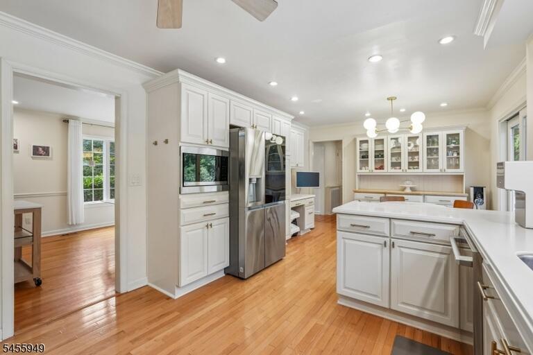 Property listing MLS 4048675 photo 12