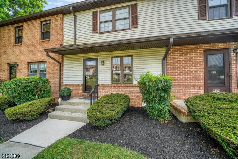 Property listing MLS 4048676 photo 24