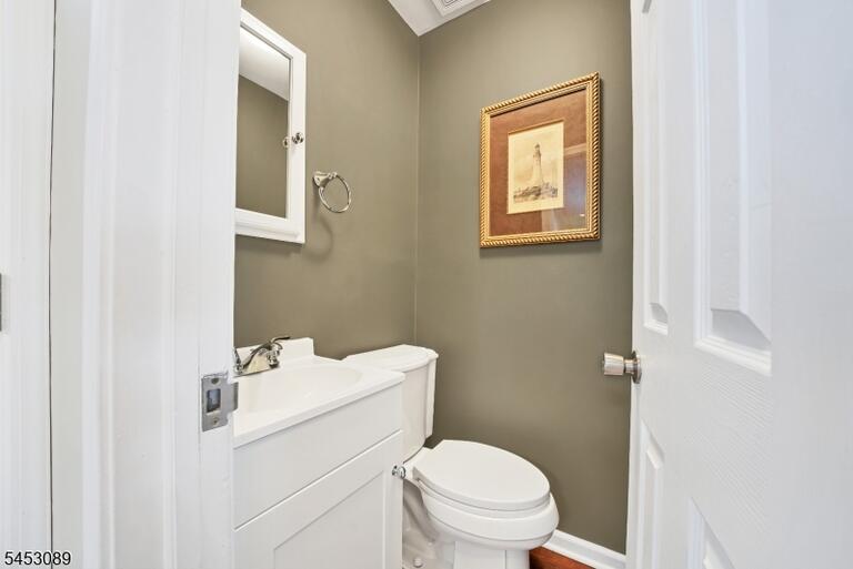 Property listing MLS 4048676 photo 6