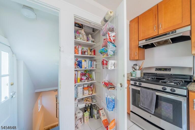 Property listing MLS 4048707 photo 14