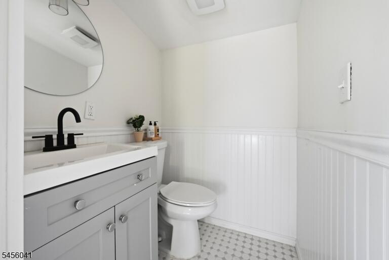 Property listing MLS 4048726 photo 16