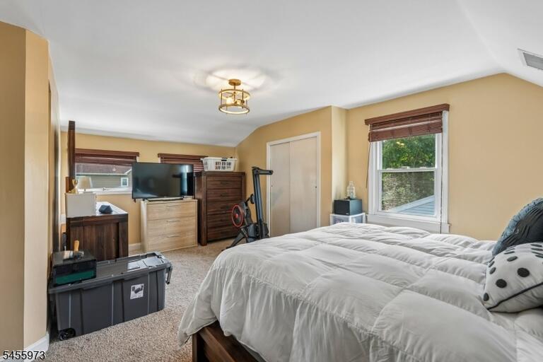 Property listing MLS 4048729 photo 18