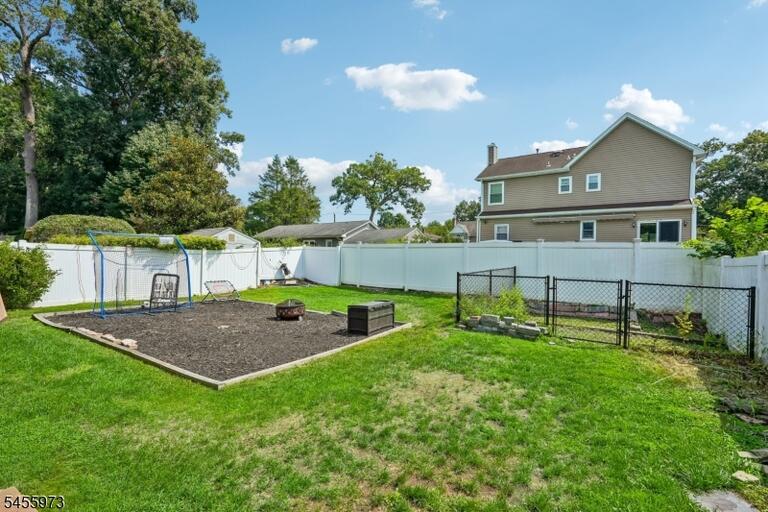 Property listing MLS 4048729 photo 30