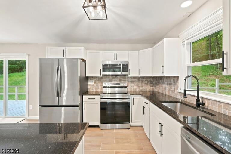 Property listing MLS 4048757 photo 26