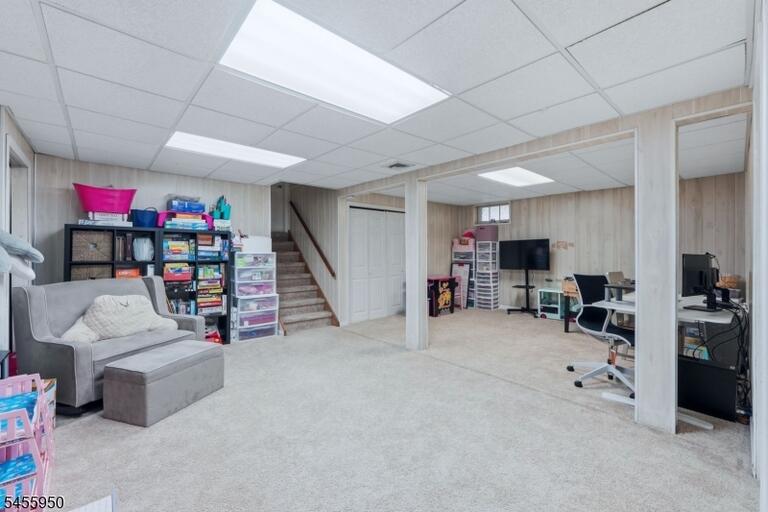 Property listing MLS 4048763 photo 32