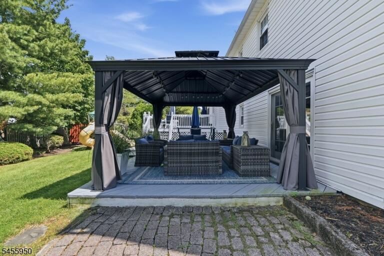 Property listing MLS 4048763 photo 37