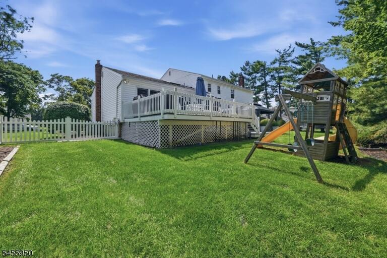 Property listing MLS 4048763 photo 40