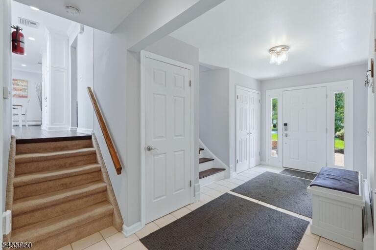 Property listing MLS 4048763 photo 5