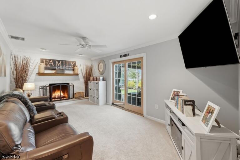 Property listing MLS 4048763 photo 7