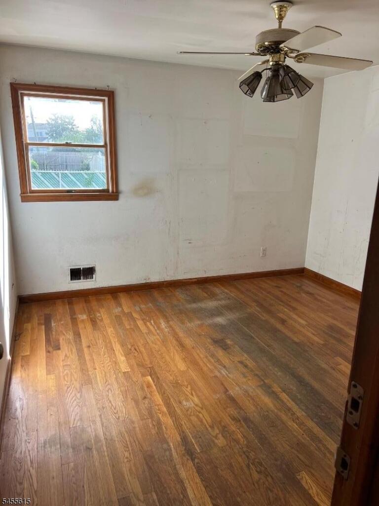 Property listing MLS 4048775 photo 10
