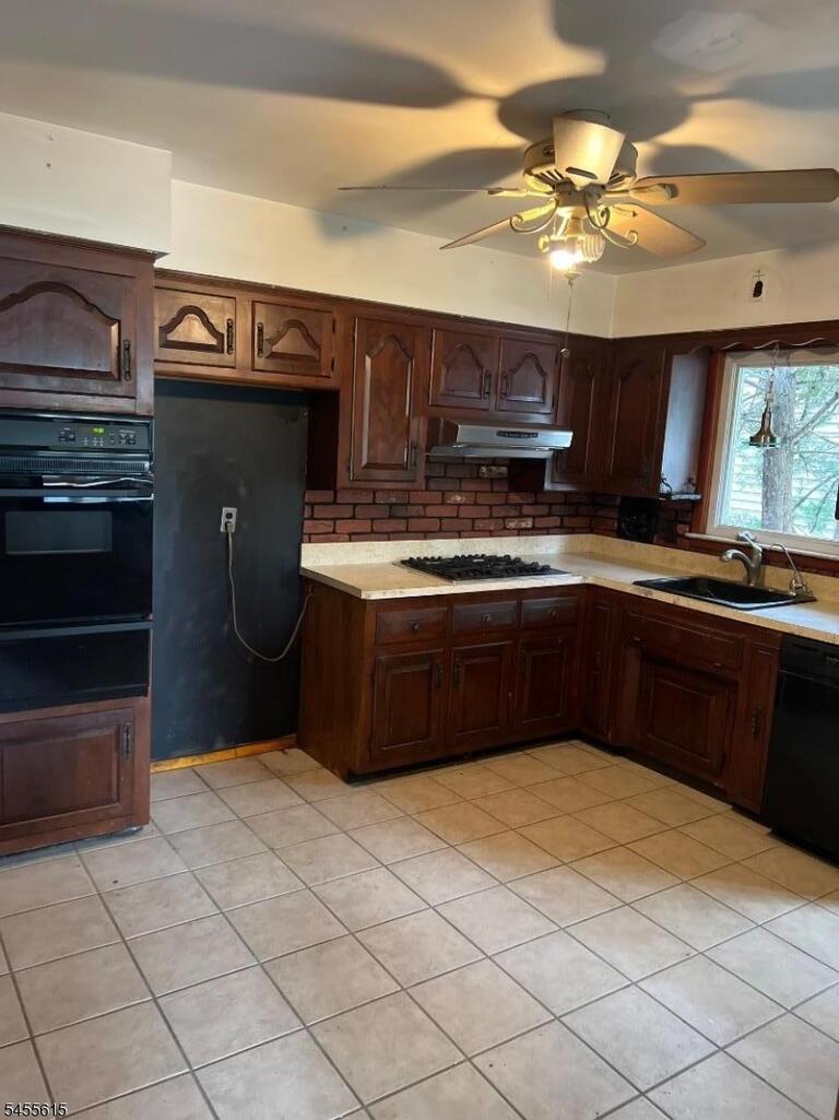 Property listing MLS 4048775 photo 4