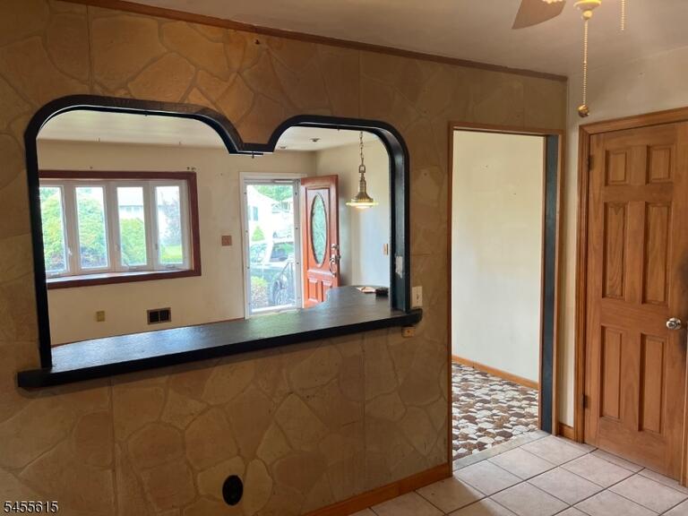 Property listing MLS 4048775 photo 8