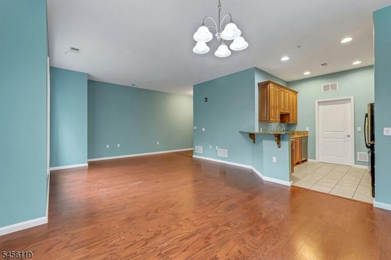 Property listing MLS 4048780 photo 12