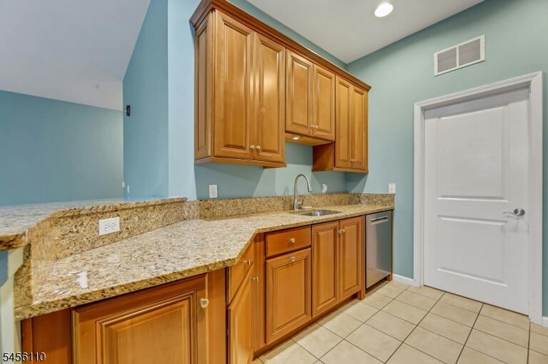 Property listing MLS 4048780 photo 14