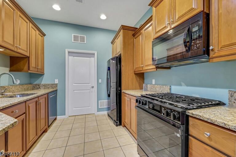 Property listing MLS 4048780 photo 15