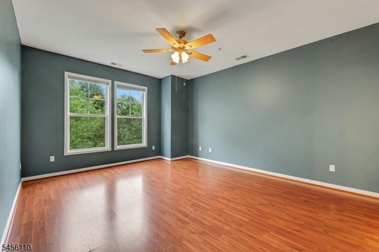 Property listing MLS 4048780 photo 20
