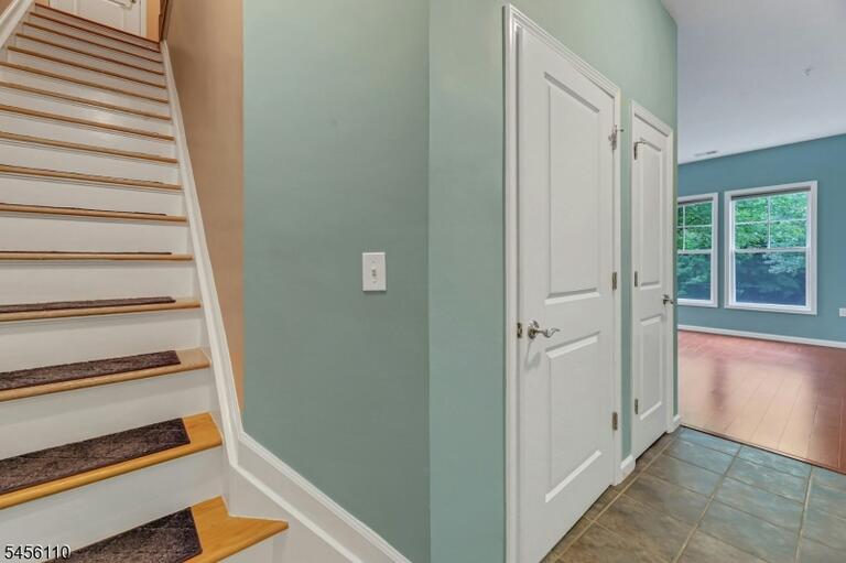 Property listing MLS 4048780 photo 5