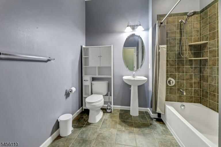 Property listing MLS 4048780 photo 6