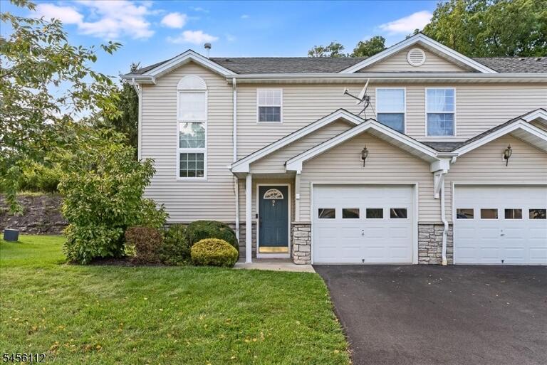 Property listing MLS 4048783 photo 1