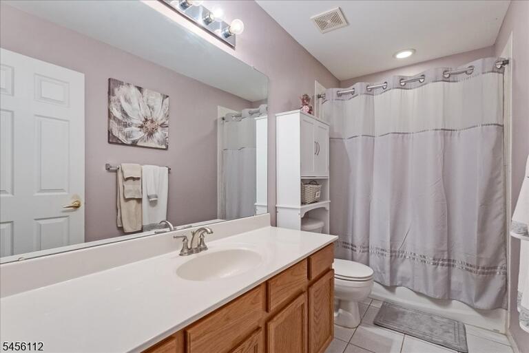 Property listing MLS 4048783 photo 17