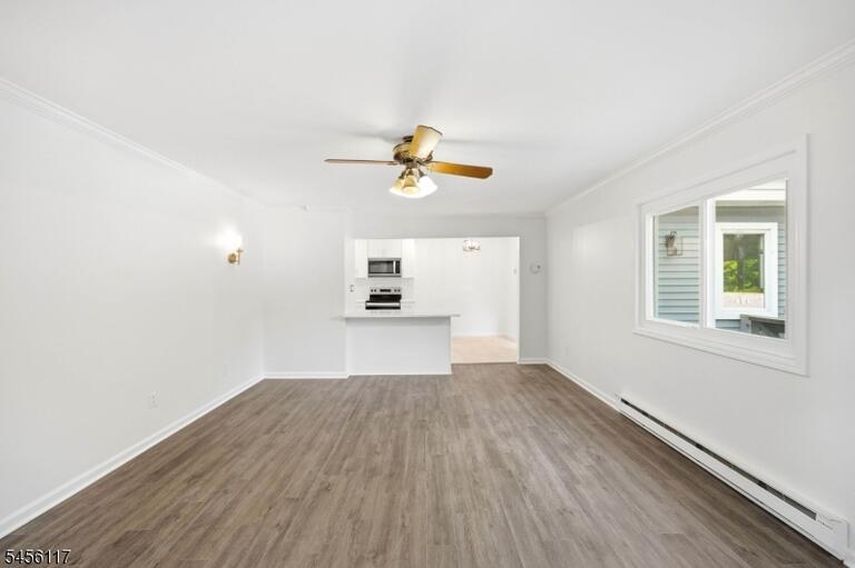 Property listing MLS 4048788 photo 9