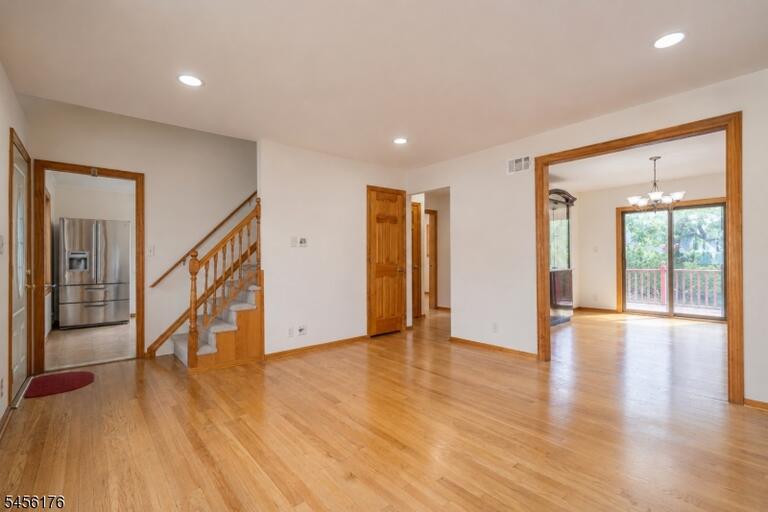 Property listing MLS 4048827 photo 19