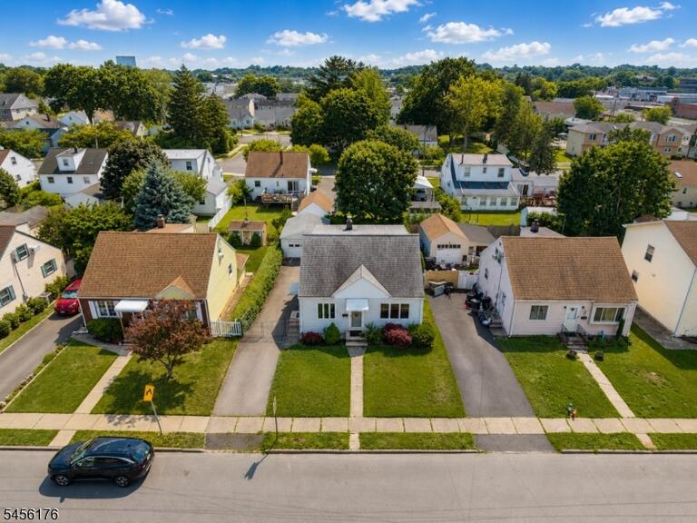 Property listing MLS 4048827 photo 3