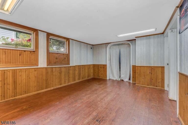 Property listing MLS 4048832 photo 25