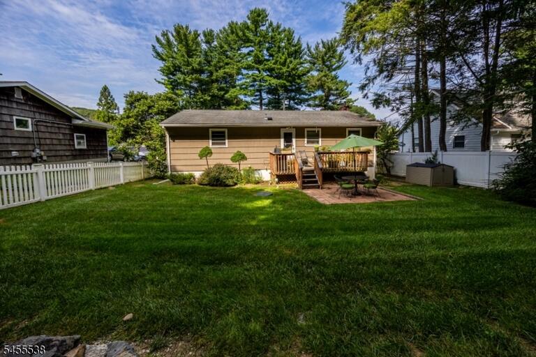 Property listing MLS 4048838 photo 21