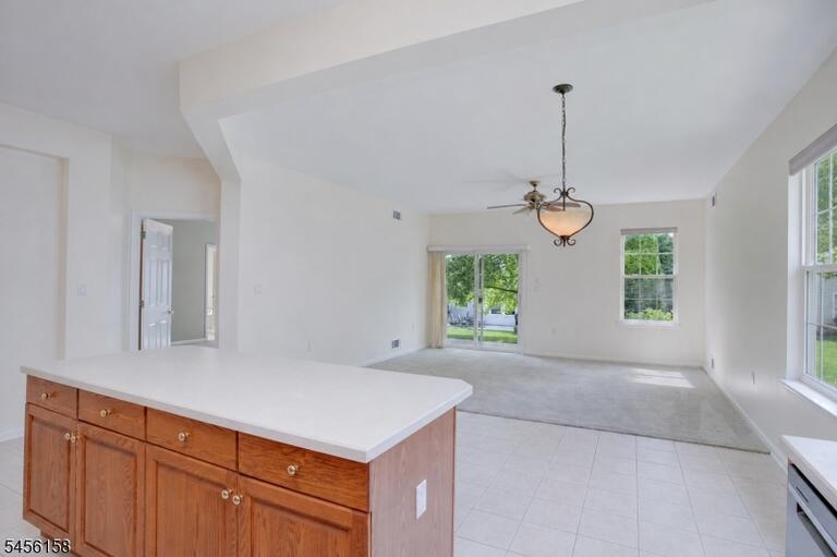 Property listing MLS 4048845 photo 17