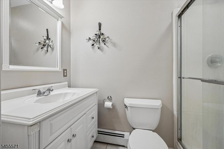 Property listing MLS 4048850 photo 25