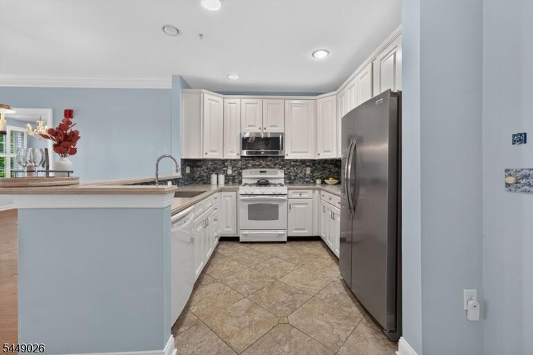 Property listing MLS 4048861 photo 8