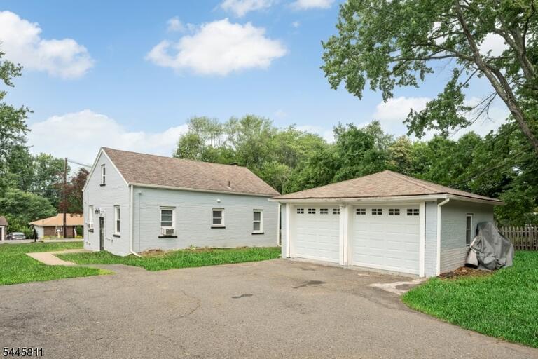 Property listing MLS 4048869 photo 25
