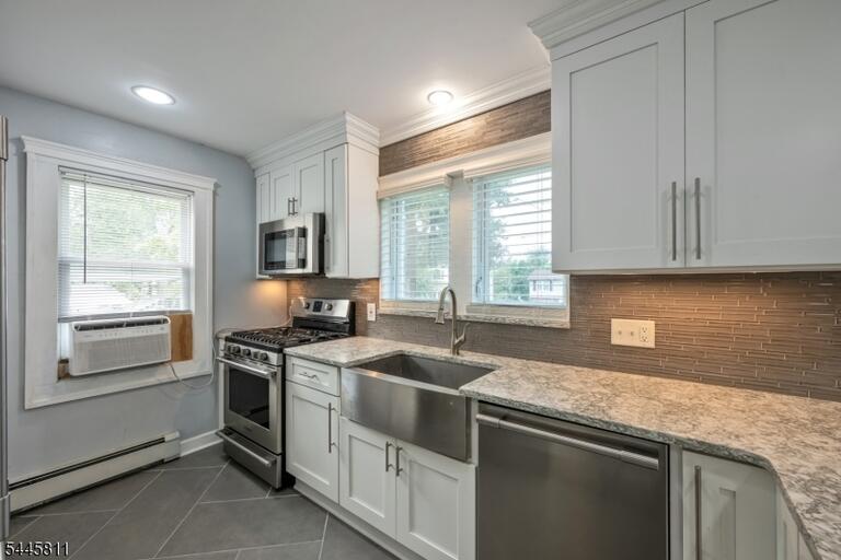 Property listing MLS 4048869 photo 6